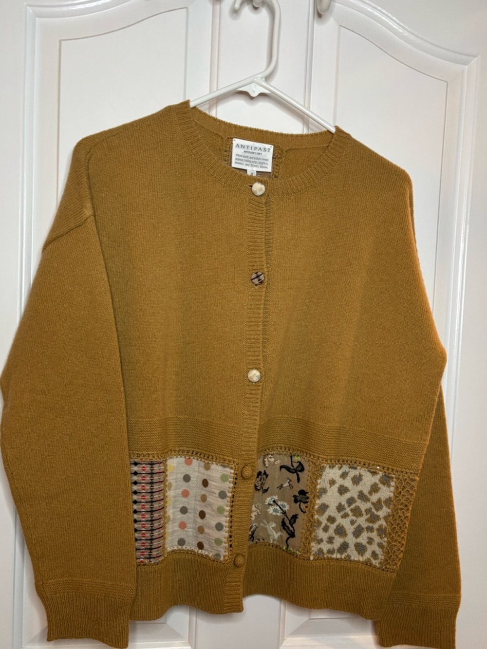 NWT ANTIPAST Women’s Camel Patchwork Knit Cardigan size 2/US M
